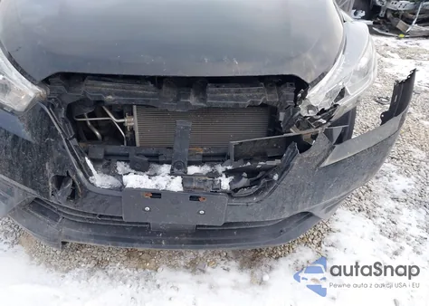 2020 Nissan Kicks Sv Xtronic Cvt z USA, uszkodzony, nr VIN 3N1CP5CV4LL498386